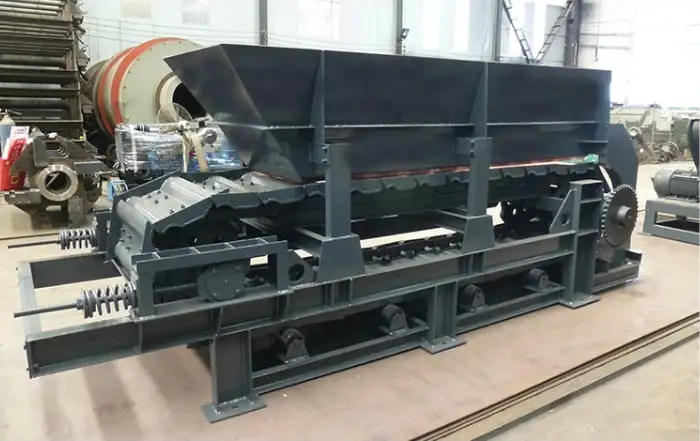 Plate feeder